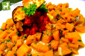 Rezept Süßkartoffel-Püree mit roter Beete an Karotten-Gemüse von Kochbock.de