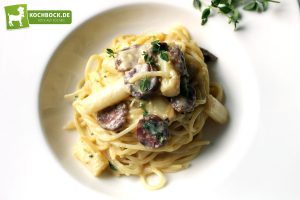 Rezept für Spargel Salsiccia Pasta von KochBock.de